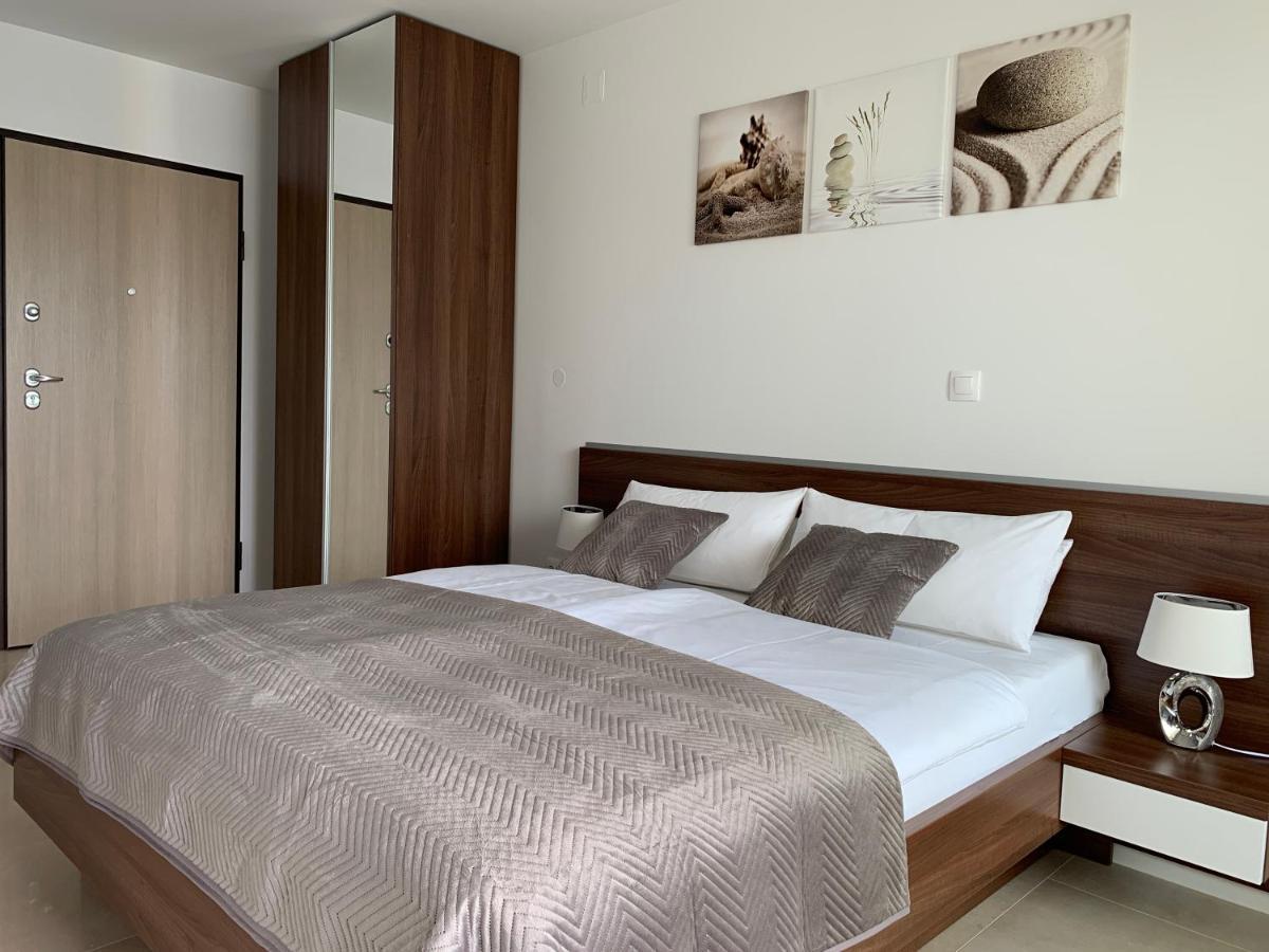 Nova Excellence Apartment Novalja Luaran gambar