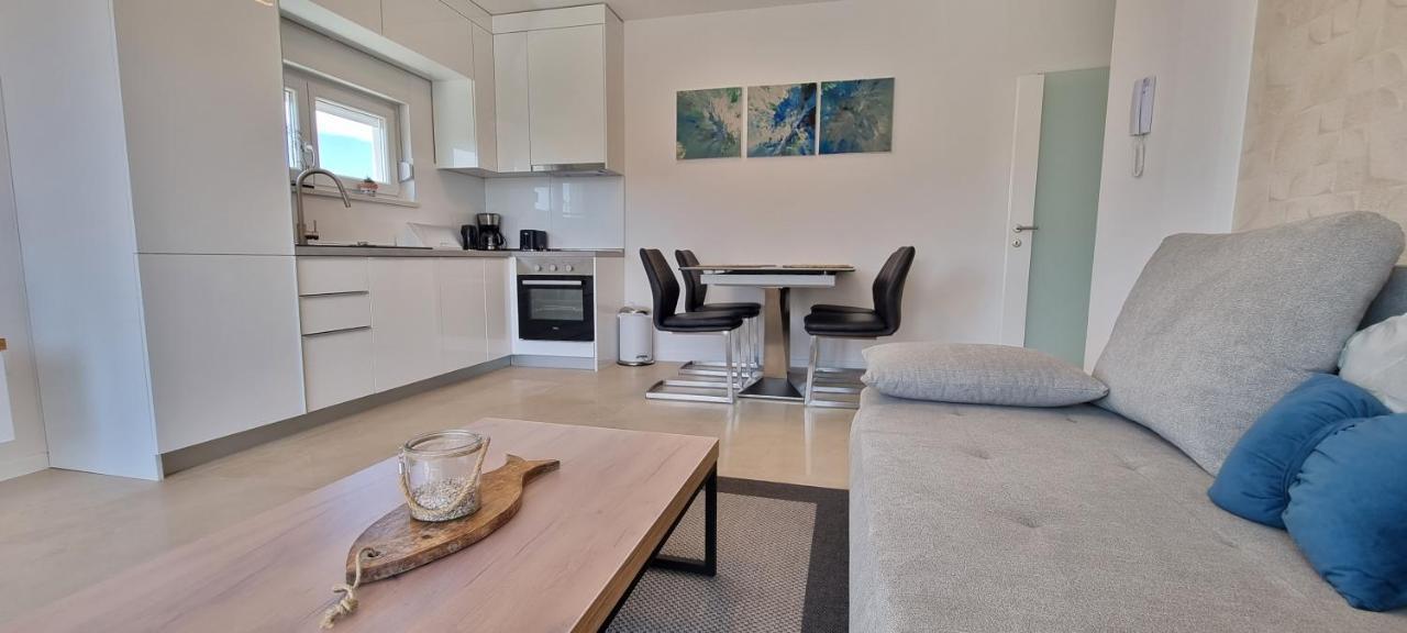 Nova Excellence Apartment Novalja Luaran gambar